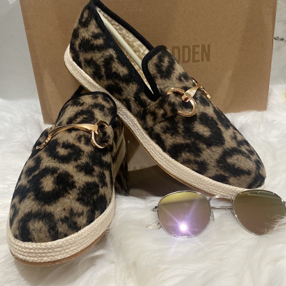 𝅺STEVE Madden Paxton Sneaker Size 9